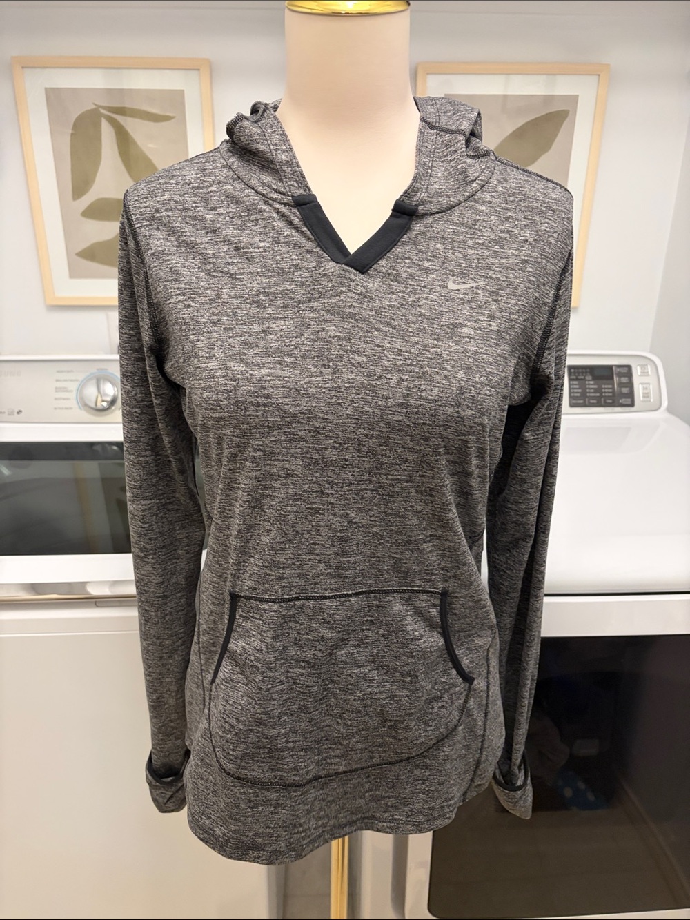 Used Nike Women’s Lightweight Hooded Long-Sleeve Top - Gray